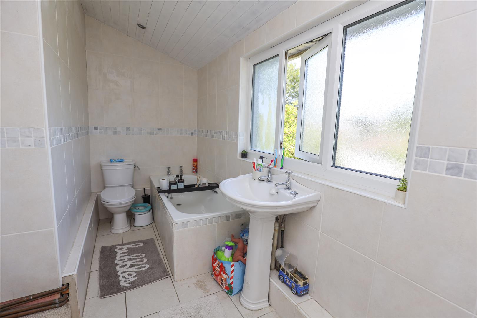 1 Railway Cottages, Llandow, Nr Cowbridge, Vale Of Glamorgan, CF71 7NX